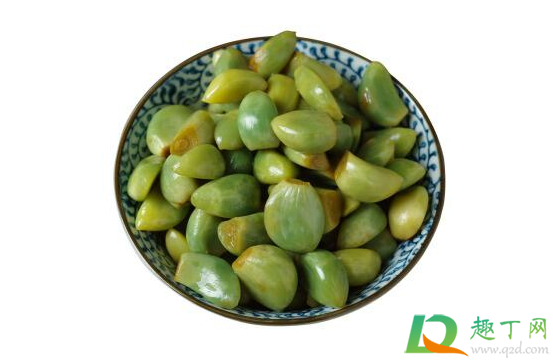 腊八蒜是放冰箱还是暖气片(腊八蒜是常温还是放冰箱) 腊八蒜是放冰箱还是暖气片(腊八蒜是常温还是放冰箱)