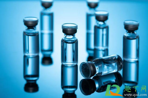 打了新冠疫苗身上起红点点什么原因(打了新冠疫苗身上起红点点什么原因跟酒有关系吗)