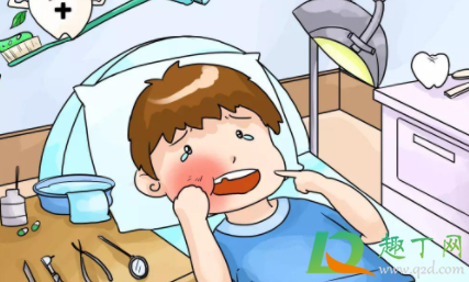 刚拔完智齿能吃什么东西(刚拔完智齿可以吃什么)