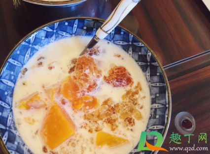 桃胶木瓜牛奶隔夜的还可以吃吗(隔夜桃胶奶可以吃吗?)