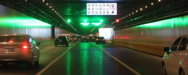 扬子江隧道有没有通行规定?(扬子江隧道封闭)
