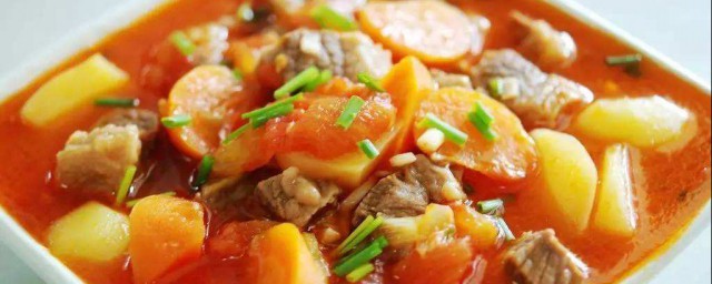 番茄土豆焖牛腩软烂酸甜老少咸宜(番茄土豆牛腩怎么炖好吃又烂)
