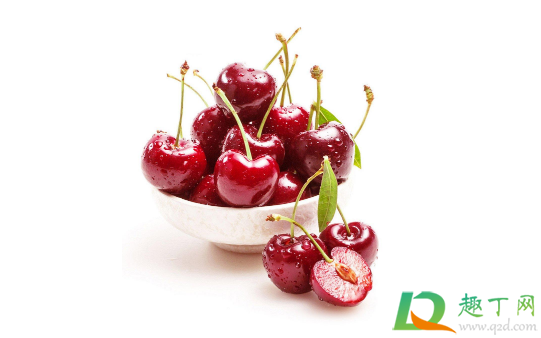 车厘子用开水烫了还有营养吗(车厘子可以热水烫下吃嘛)