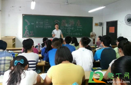 高三寒假补课能外出吗(高三到底要不要在外面补课)