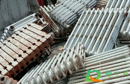 废铸铁暖气片多少钱(铸铁暖气片废铁多少钱一斤)