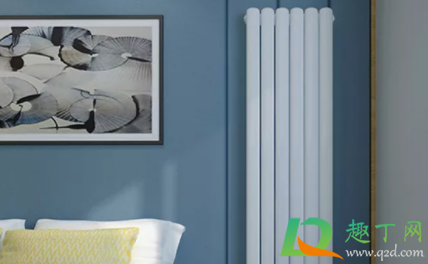 暖气片上两个温控阀怎么调(暖气片旁边的温控阀门怎么调节)