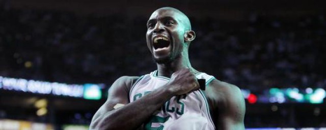 打篮球的装备(打篮球的装备党)