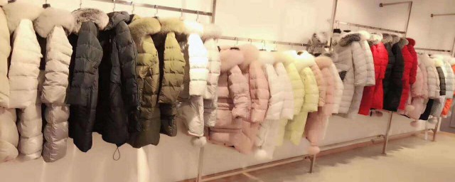 打造冬日少女甜美范儿(洋气穿搭冬季少女)