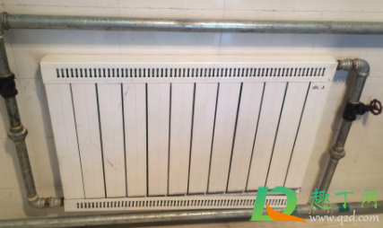 暖气片阀门怎么开最热(暖气片的阀门开关怎么调最暖和)