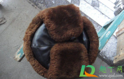 驼绒能水洗嘛(驼绒怎么洗能干净)