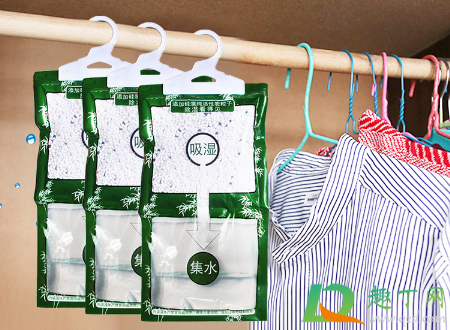 除湿剂为什么会变成水(除湿剂为什么会变成水可以倒进马桶吗)