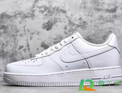 空军一号怎么去褶皱(空军一号怎么去除褶皱)