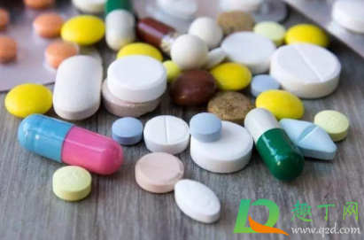 胃药过期了吃了怎么办(吃了过期药胃疼怎么办)