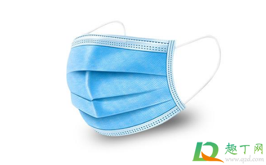 口罩戴后里面有水珠正常吗(戴口罩后口罩上有水珠)