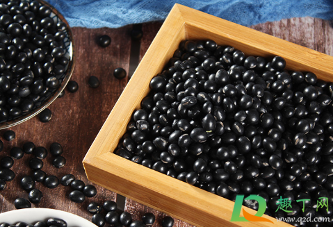 黑豆醋泡两三年还能食用吗(黑豆泡醋两年还能吃吗)