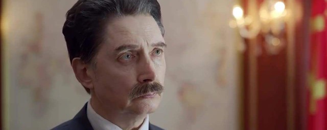 哪一集渡江部队炮击英国军舰紫石英号?(解放军炮击英国紫石英号军舰是什么电视剧)