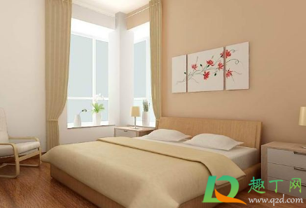 女孩卧室刷什么颜色的乳胶漆(卧室里刷什么颜色的乳胶漆好看)