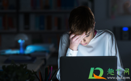 人正常情况熬夜几天会死(正常人连续熬夜几天会猝死)