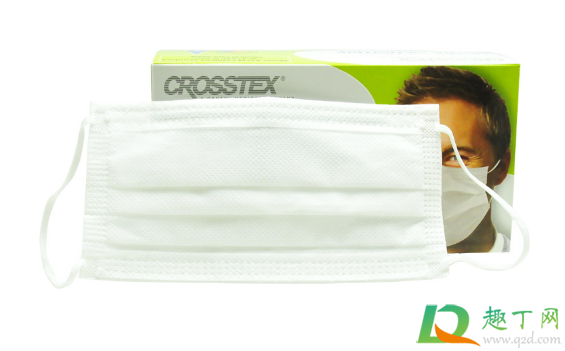 口罩有水珠是口罩质量不好吗(口罩有水珠是不透气吗)