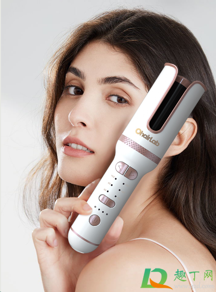 自动卷发棒和手动卷发棒哪个好用(卷发棒和自动卷发器哪个好)