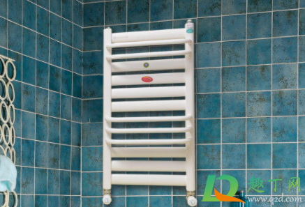 立式暖气片哪个是进水口(立式暖气片进水口和出水口怎么区分)