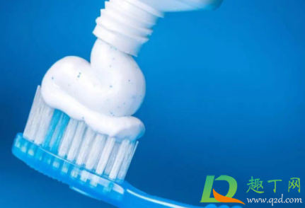 人体氟元素过量会怎样(氟元素过量导致的疾病)