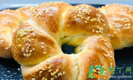 蛋糕的做法烤箱新手做多少时间(自己做蛋糕烤箱烤多久) 蛋糕的做法烤箱新手做多少时间(自己做蛋糕烤箱烤多久)