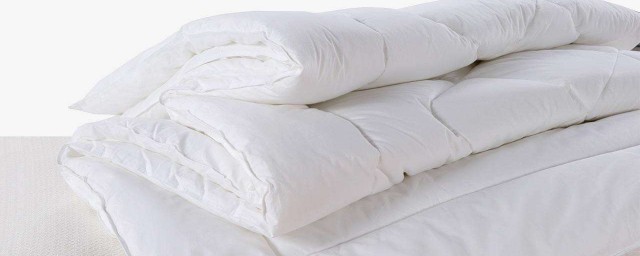 棉衣洗成一坨怎么急救(棉衣洗完一坨一坨的怎么恢复)