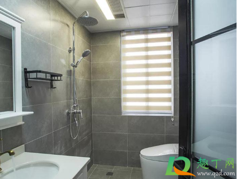 卫生间老有滴水声找不到原因是马桶吗(卫生间楼上马桶位置老有滴水声音)