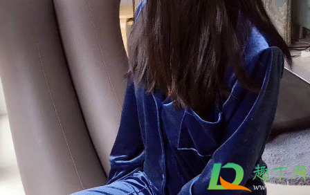 金丝绒睡衣舒服吗(金丝绒睡衣冬天穿着暖和吗) 金丝绒睡衣舒服吗(金丝绒睡衣冬天穿着暖和吗)