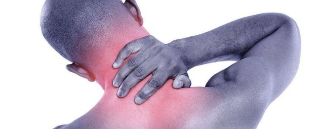 落枕的症状(落枕的症状会引起头疼吗)