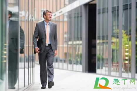 脉脉上的职位邀请是真的吗(脉脉上的职位邀请是群发的吗?)