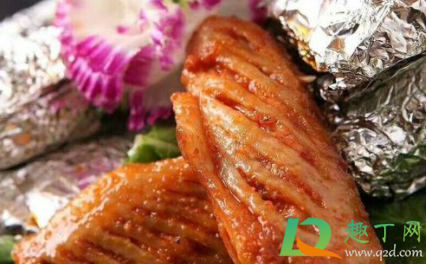 烤箱烤鸡翅要用锡纸吗(烤箱烤鸡翅能用锡纸吗) 烤箱烤鸡翅要用锡纸吗(烤箱烤鸡翅能用锡纸吗)