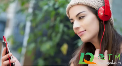 耳朵进水掏不出来怎么办(耳朵掏出水了怎么办)