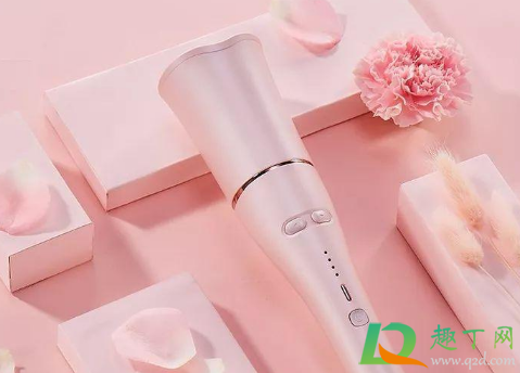 自动卷发棒好用吗(自动卷发棒什么样的好用)