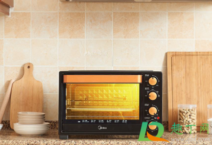 微波炉保险丝总是断怎么回事(微波炉保险丝烧断会出现什么情况)