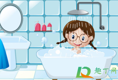 耳朵进水掏不出来怎么办(耳朵掏出水了怎么办)