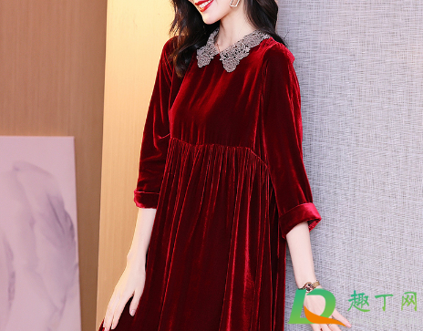 胖人穿金丝绒半身裙显胖吗(胖的人穿金丝绒的会不会显胖)