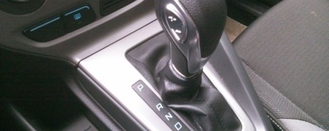 如何正确挂倒档(车子如何挂倒档)