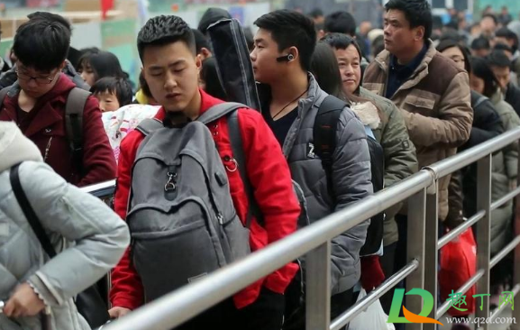 中高风险地区学生放假还能回家吗(中高风险地区学生不离校) 中高风险地区学生放假还能回家吗(中高风险地区学生不离校)