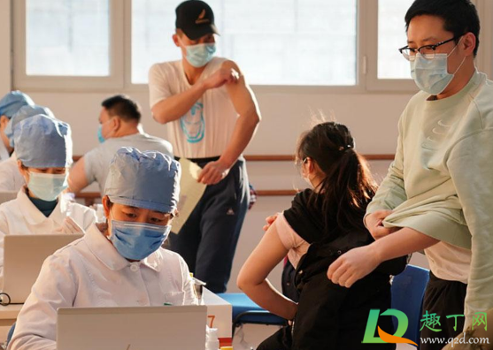 打了新冠疫苗多久能打宫颈疫苗(打了新冠疫苗多久可以打宫颈疫苗?)