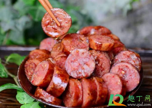 怎样判断出香肠晒好了(香肠晒到什么状态才算晒好) 怎样判断出香肠晒好了(香肠晒到什么状态才算晒好)