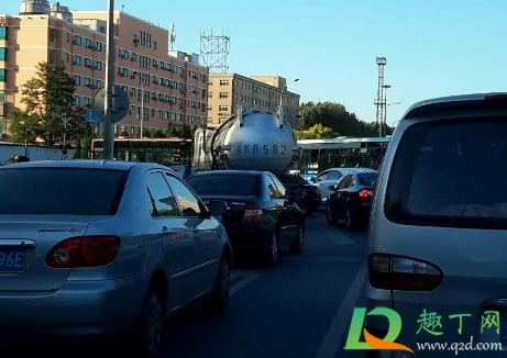 2021年五一劳动节返程高峰是几号(五一劳动节休息几天2021)