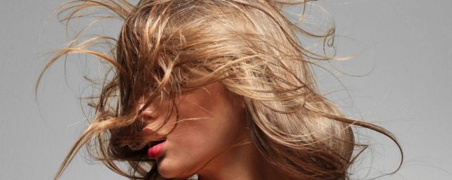 染的头发颜色不喜欢怎么改善(染发颜色不适合自己怎么办)