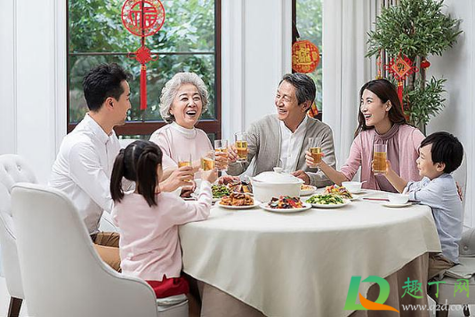 今年年夜饭定金可以退吗2021(年夜饭的定金能退还吗)