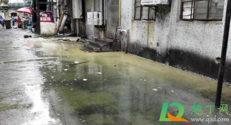 冬天家里返潮严重怎么处理(夏天家里返潮严重怎么处理)