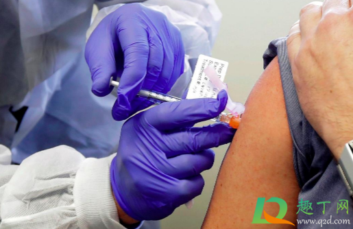 打了新冠疫苗几天不能喝酒(打了新冠疫苗几天不能喝酒抽烟)