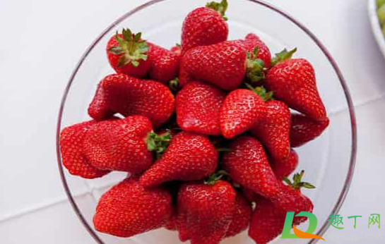 草莓用保鲜膜能放几天(草莓放在保鲜膜里第二天会不会坏) 草莓用保鲜膜能放几天(草莓放在保鲜膜里第二天会不会坏)