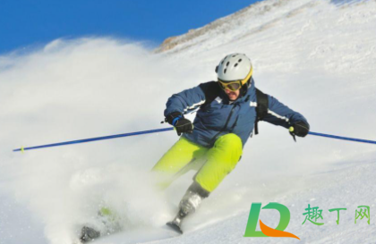 滑雪裤哪种好(滑雪裤什么颜色好看)