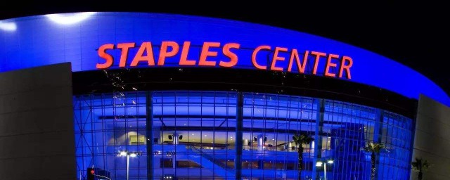 由谁进行营运(谁在从事运营管理)